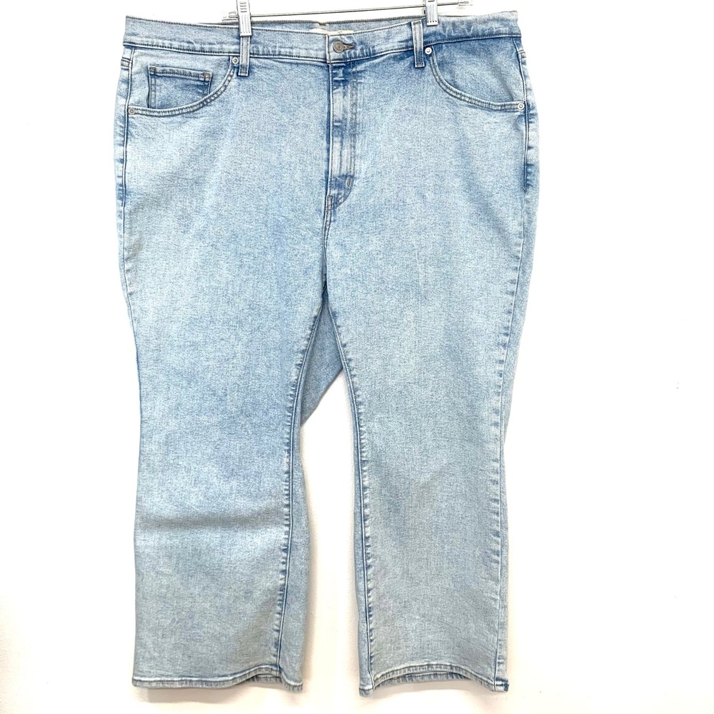 Levis High Waisted Crop Flare Jeans Woman Size 22W Blue Light Wash Denim Boho